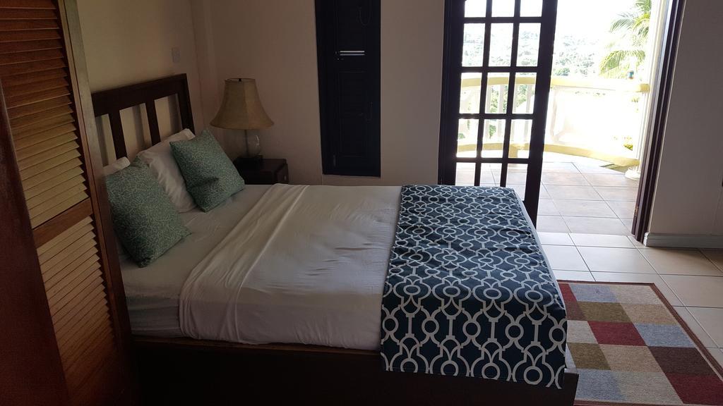 Heavenly Suites La Feuillet Exterior photo
